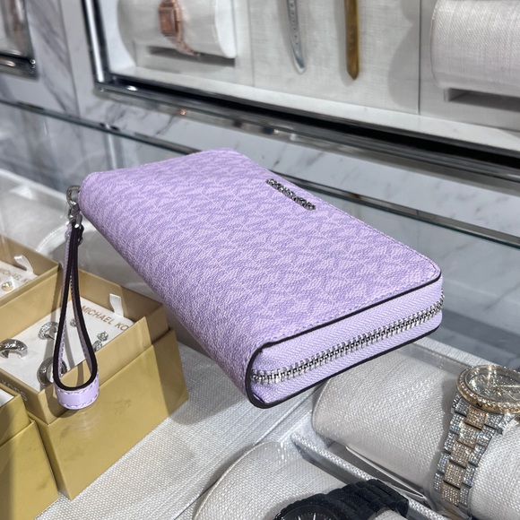 NWT MICHAEL KORS Jet Set Travel Large Signature Logo Continental Wristlet - Picture 2 of 8